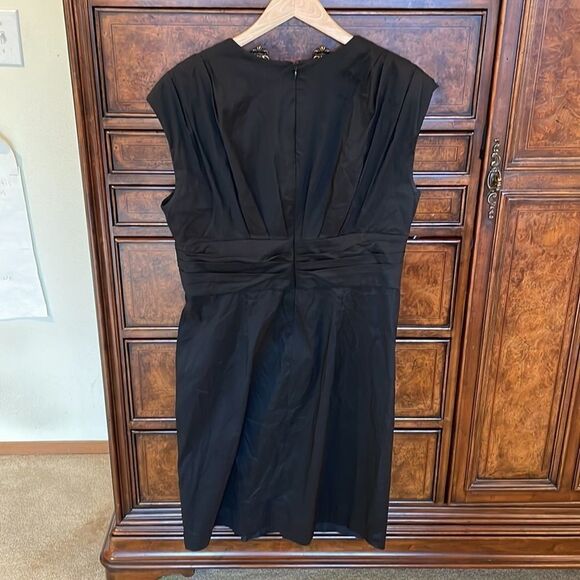 Suzi Chin for Maggy Boutique black v neck dress - Picture 5 of 6